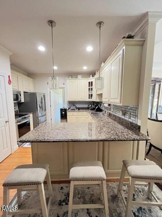 3098 Creek Point Rd, Graham, NC 27253