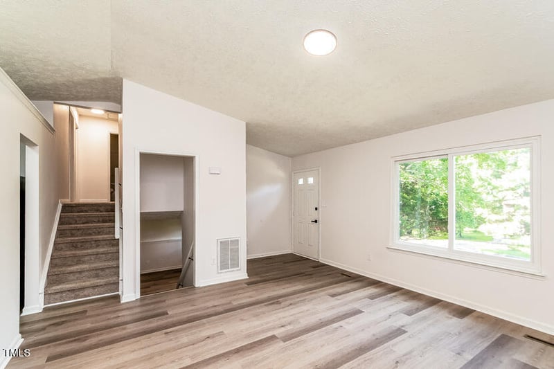 31 Angela Cir, Durham, NC 27703