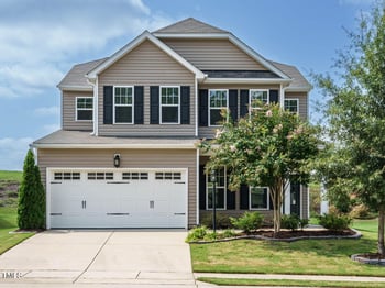 31 Copenhaver Dr, Clayton, NC 27527