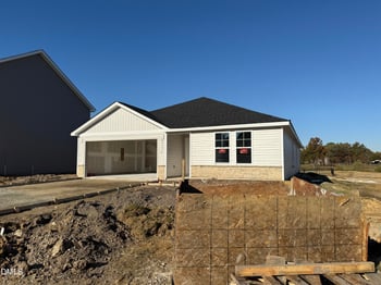 31 Emily Gardens Dr, Selma, NC 27576