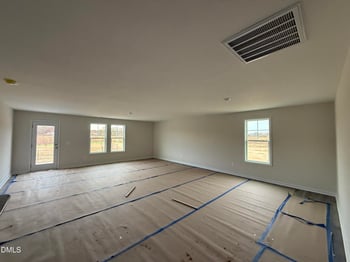 31 Emily Gardens Dr, Selma, NC 27576