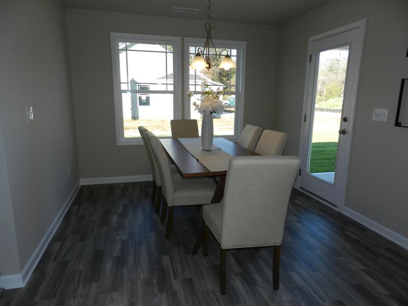 31 Flip Flop Cir, Four Oaks, NC 27524