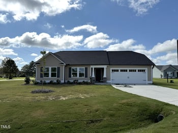 31 Grace Ridge Ct, Benson, NC 27504