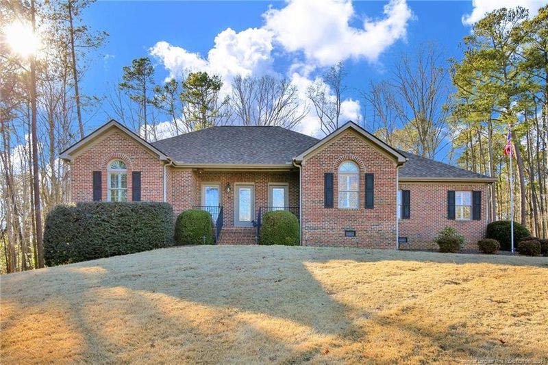 31 Indian Trl, Sanford, NC 27332