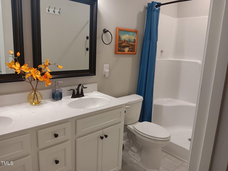 31 Kevior Ave, Four Oaks, NC 27524
