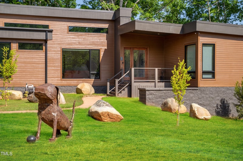 31 Meandering Way Ct, Chapel Hill, NC 27516