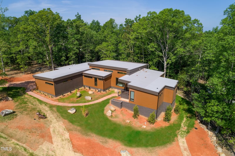 31 Meandering Way Ct, Chapel Hill, NC 27516