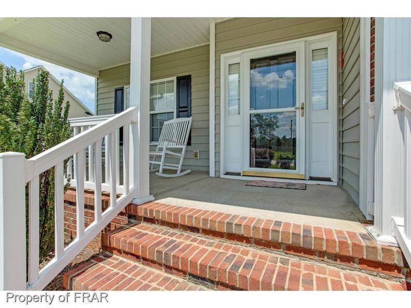 31 Silverthorne Dr, Sanford, NC 27332