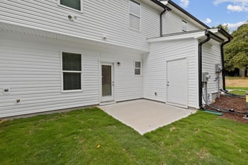 31 Stewarts Knob Dr, Clayton, NC 27527