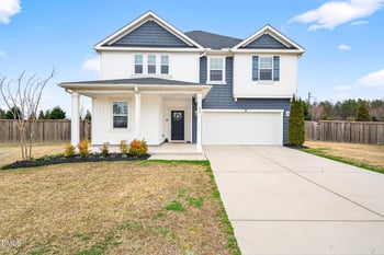 31 Wood Barn Ct, Fuquay Varina, NC 27526