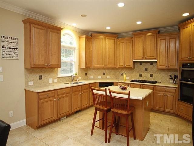 310 Allenhurst Pl, Cary, NC 27518