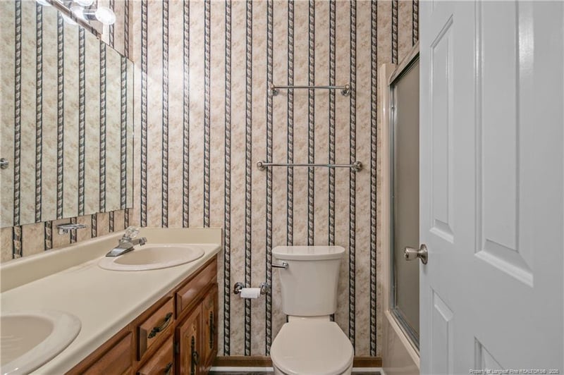 310 NE Broomfield Ct, Fayetteville, NC 28311