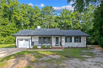 310 NE Broomfield Ct, Fayetteville, NC 28311