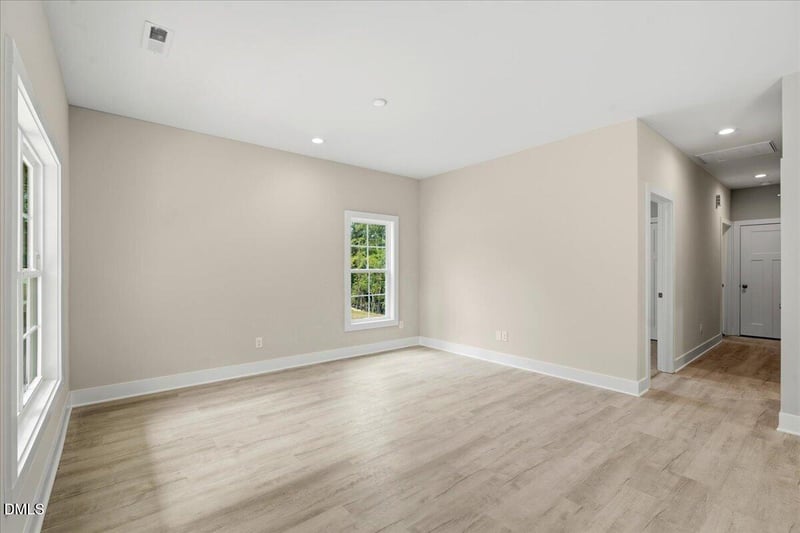 310 Chartres St, Fuquay Varina, NC 27526