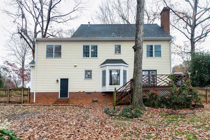 310 Coorsdale Dr, Cary, NC 27511