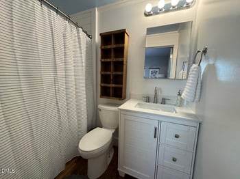 310 Crest Dr, Chapel Hill, NC 27516