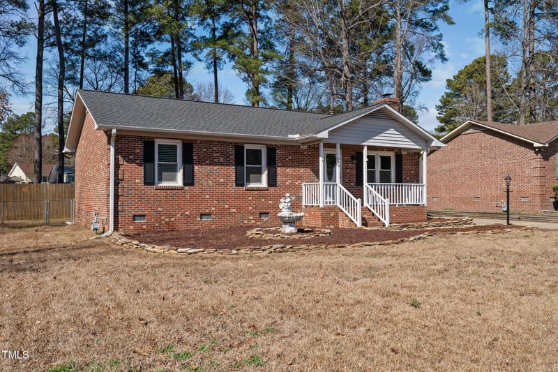 310 Currie Dr, Sanford, NC 27330