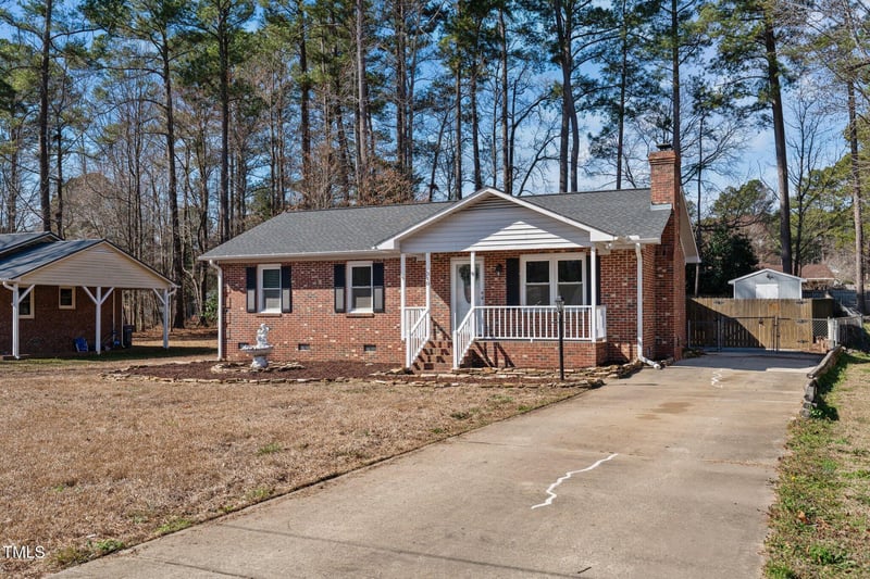 310 Currie Dr, Sanford, NC 27330