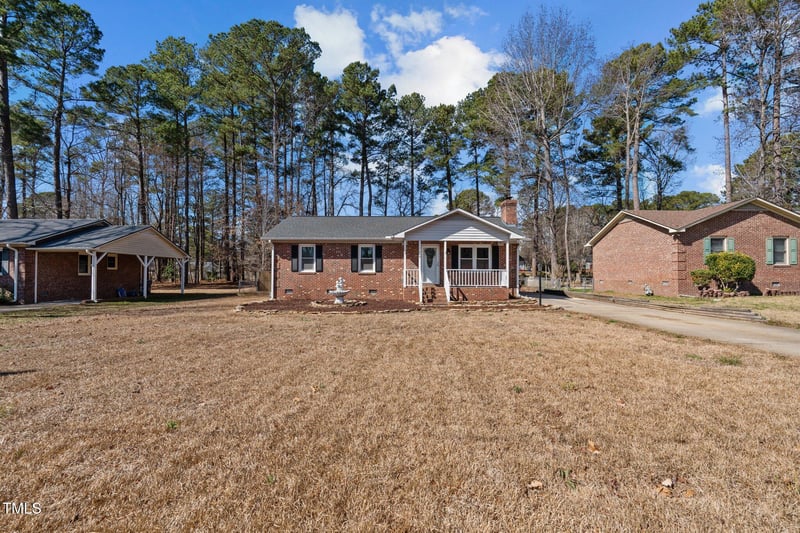 310 Currie Dr, Sanford, NC 27330