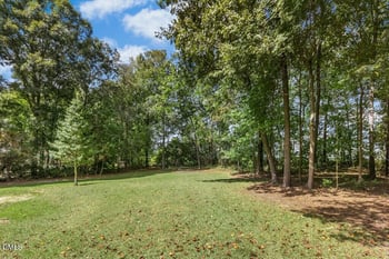 310 Davis Farm Dr, Selma, NC 27576