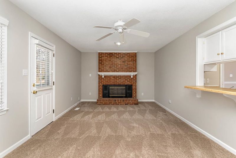 310 Dunhagan Pl, Cary, NC 27511