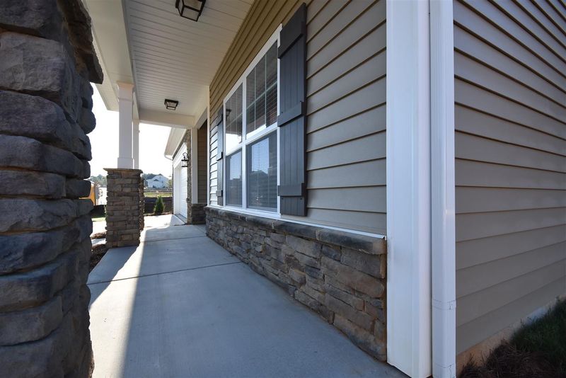 310 W Falcon Ct, Clayton, NC 27520