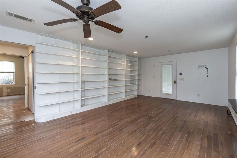 310 S Fourth St, Smithfield, NC 27577