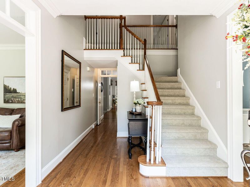 310 Hassellwood Dr, Cary, NC 27518