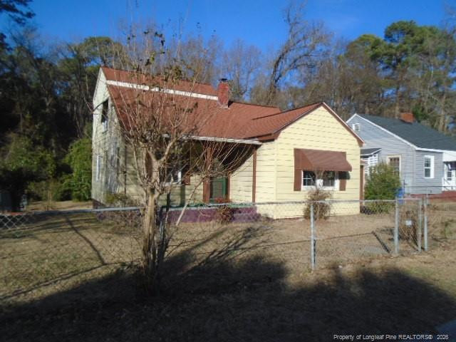 310 Hawthorne Rd, Fayetteville, NC 28301