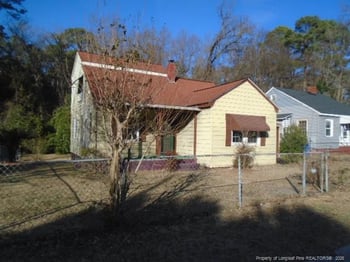 310 Hawthorne Rd, Fayetteville, NC 28301