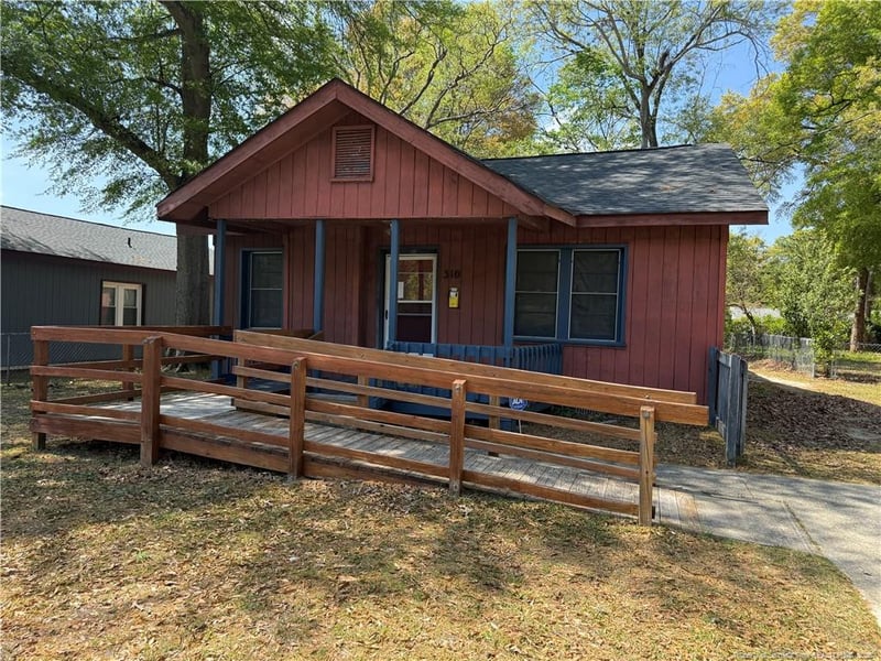 310 Highland Ave, Fayetteville, NC 28305