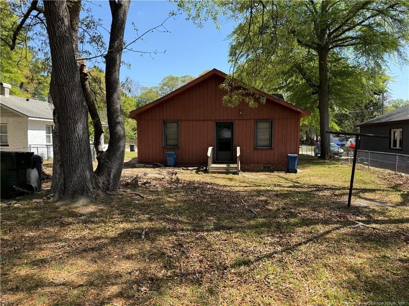 310 Highland Ave, Fayetteville, NC 28305