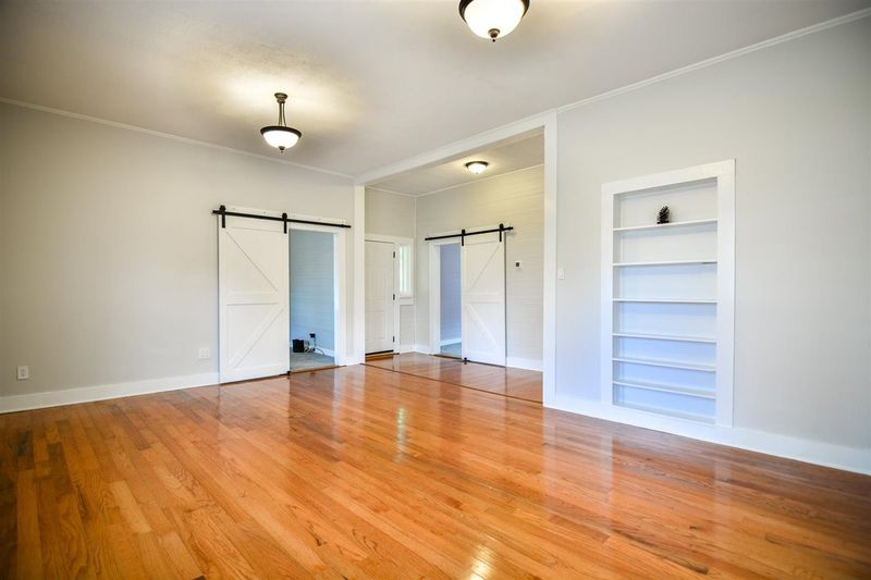310 E I St, Erwin, NC 28339