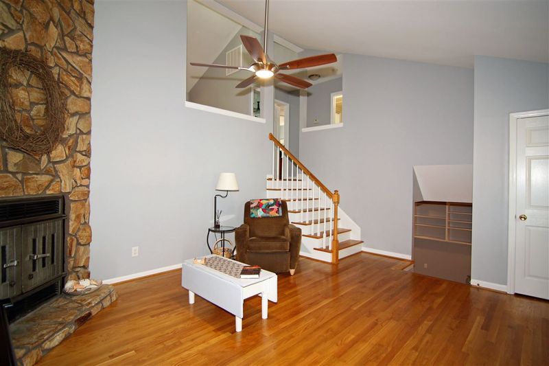 310 Indigo Dr, Cary, NC 27513