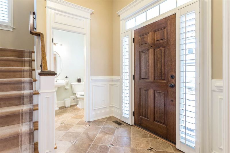 310 Kinsale Dr, Chapel Hill, NC 27517