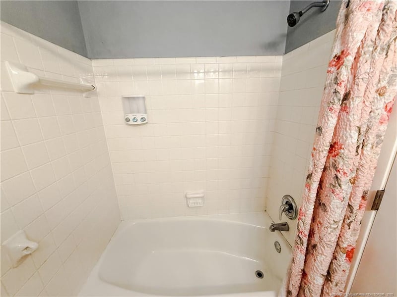 310 Mcallister St, Fayetteville, NC 28305