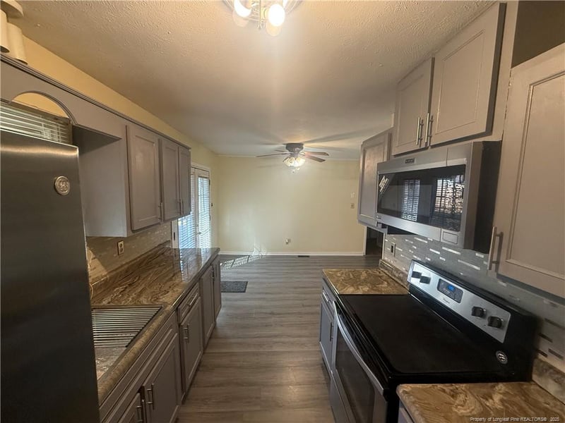 310 Milburn Dr, Fayetteville, NC 28314