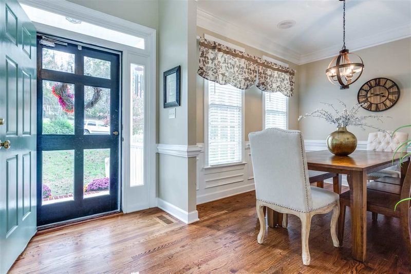 310 Neuse Ridge Dr, Clayton, NC 27527