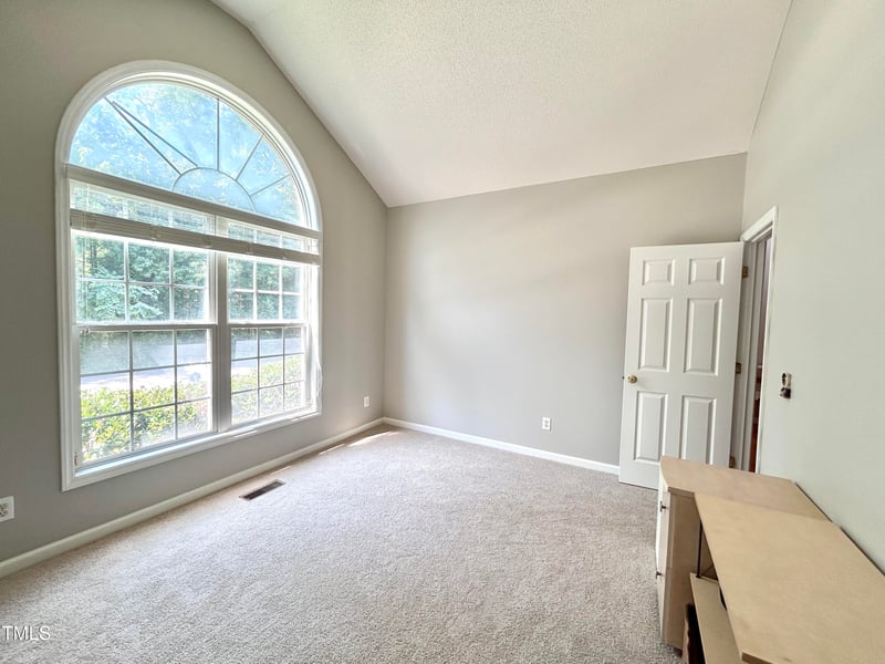 310 New Parkside Dr, Chapel Hill, NC 27516