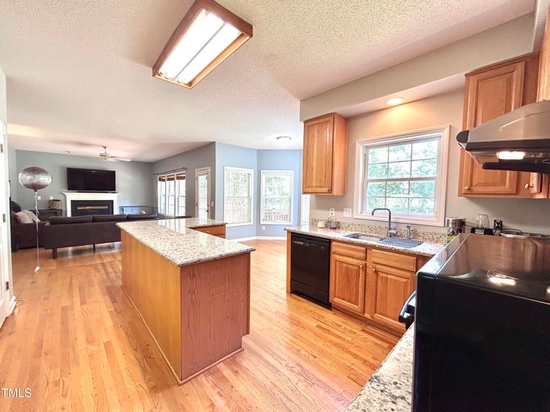 310 New Parkside Dr, Chapel Hill, NC 27516