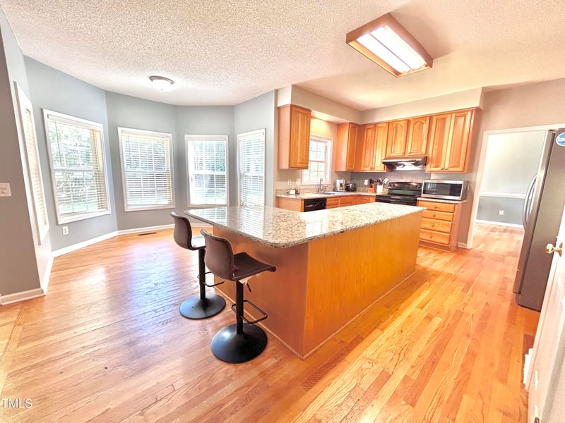 310 New Parkside Dr, Chapel Hill, NC 27516