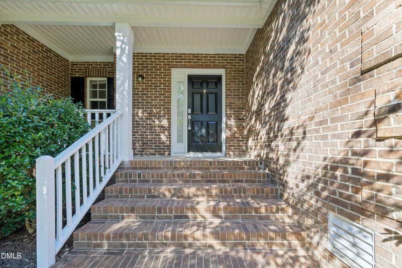 310 New Parkside Dr, Chapel Hill, NC 27516