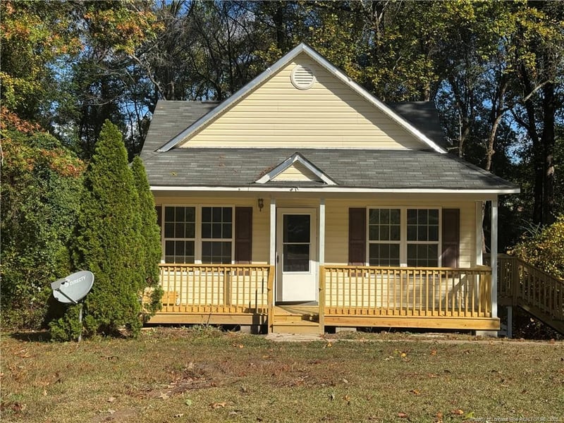 310 Nugget Ct, Fayetteville, NC 28311