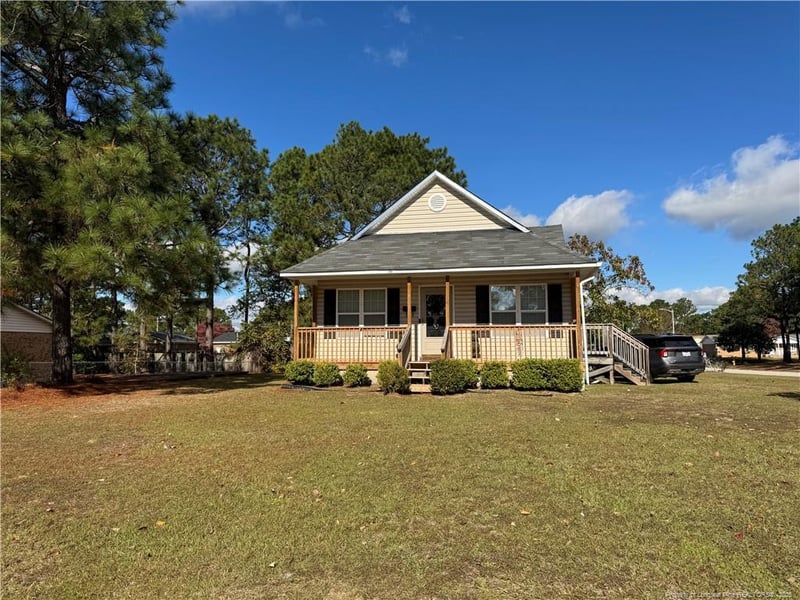 310 Nugget Ct, Fayetteville, NC 28311