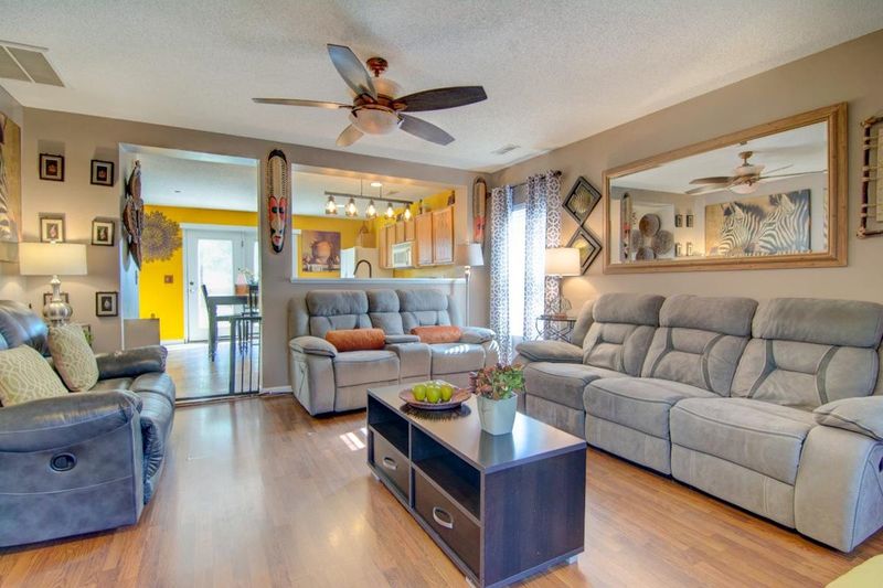 310 Pebblestone Dr, Durham, NC 27703