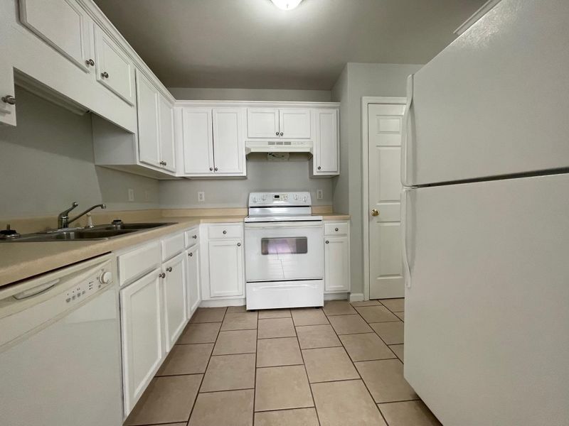 310 S Raleigh St, Angier, NC 27501