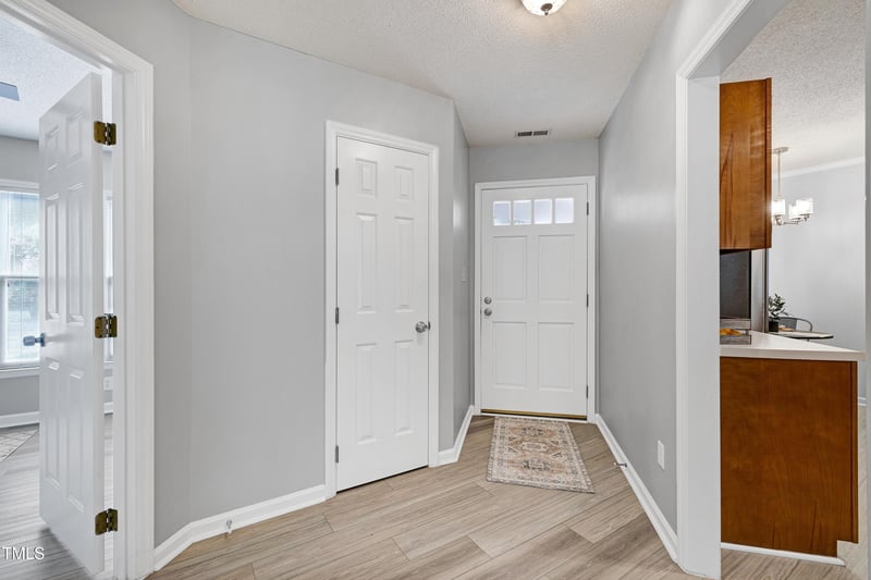 310 Riverwalk Cir, Cary, NC 27511