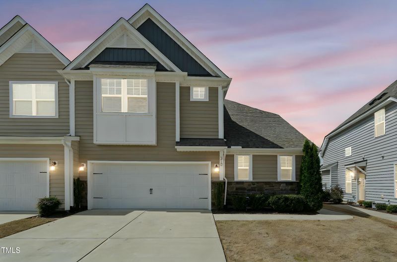 310 Shale Creek Dr, Durham, NC 27703