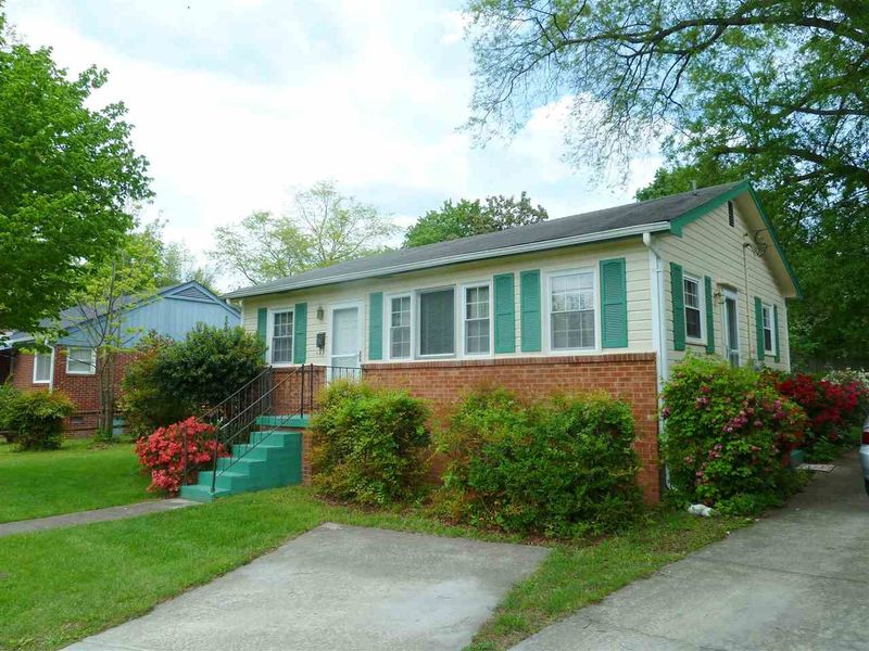 310 Sunset Dr, Chapel Hill, NC 27516