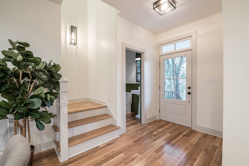 310 W Trinity Ave, Durham, NC 27701
